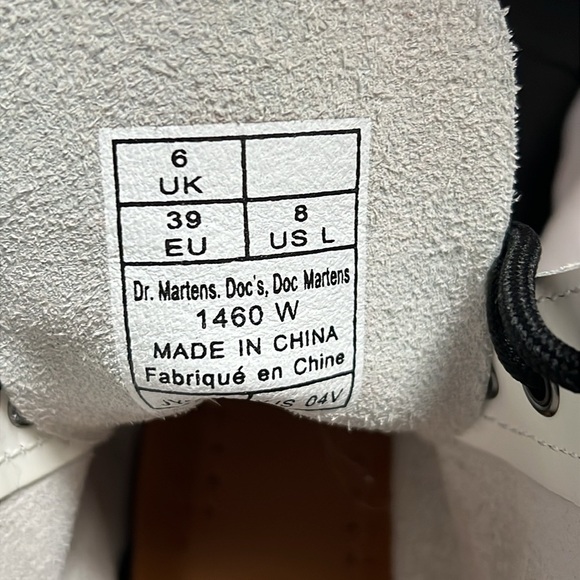 Doc Martens 1460 Smooth Leather White Combat Boots (Like New) - Picture 9 of 10